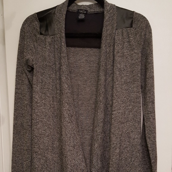 Open front cardigan.Tie or loose option. Small - Picture 5 of 8